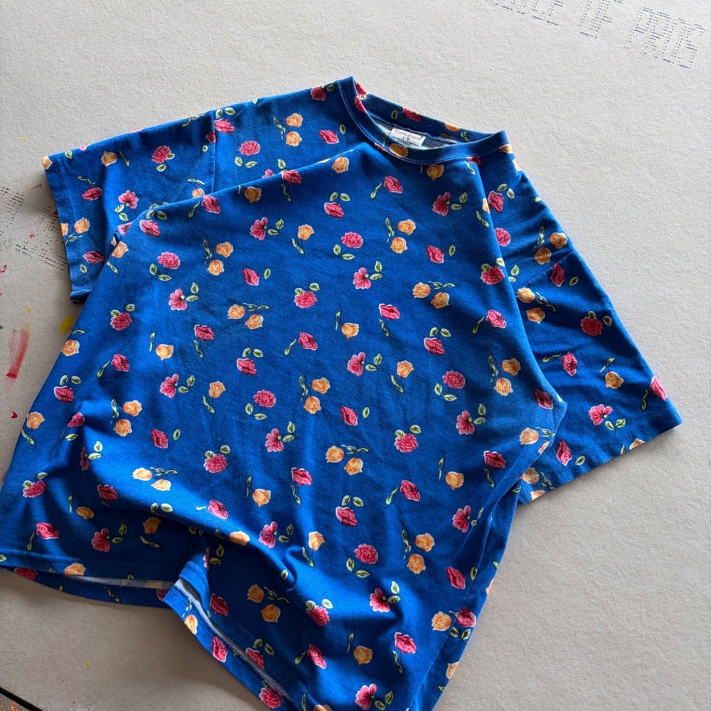 Vintage 90s Bobbie Brooks Floral T-shirt
